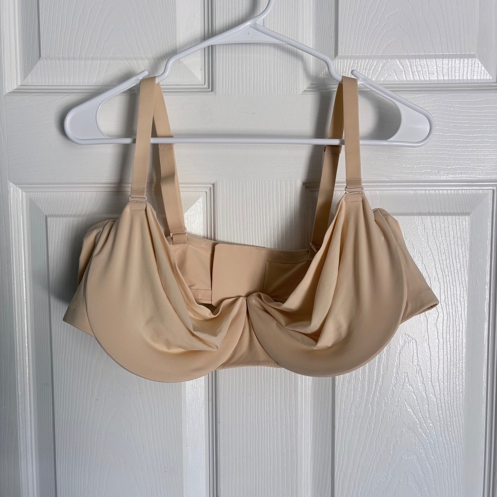 NEW SKIMS Strapless Bra 46D Sand Smoothing Intimates BA-BAN-2607 Underwire